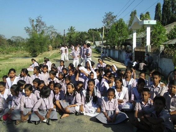 Studentâ€™s body protest teacher transfer under Udaipur Sub division: students staged road blockade